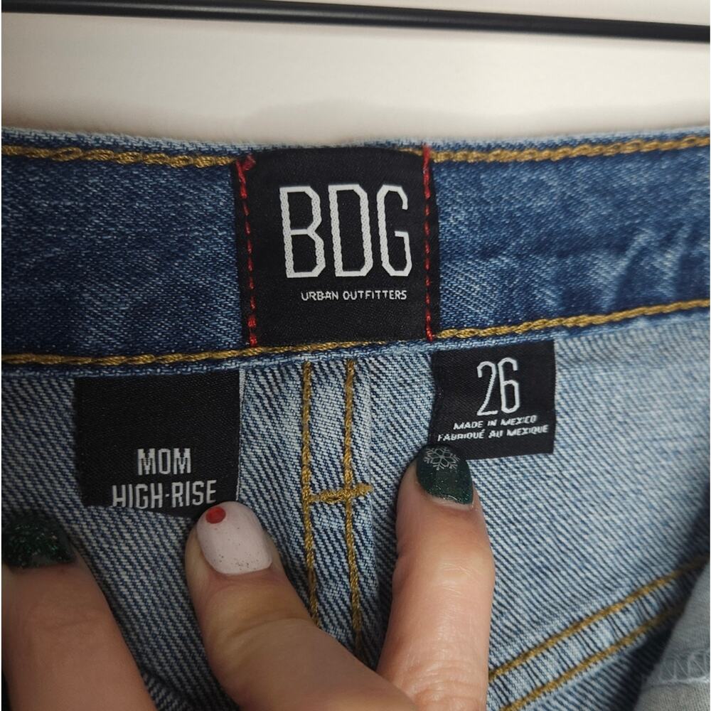 Urban Outfitters BDG Women's Blue Denim Shorts Mom High rise Short - Picture 3 of 6